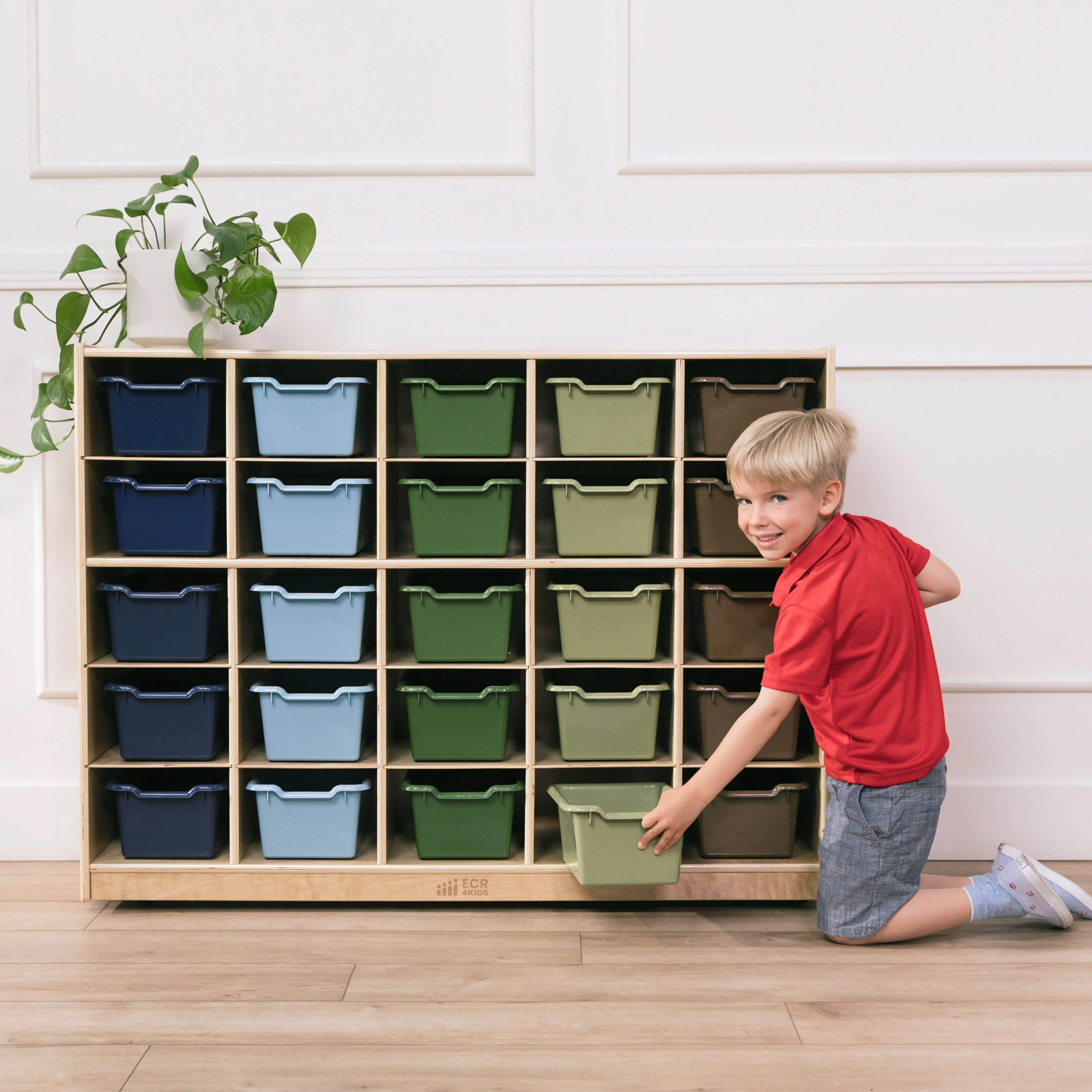 25 Cubby Mobile Tray Cabinet with Scoop Front Storage Bins, Natural, Classroom Furniture